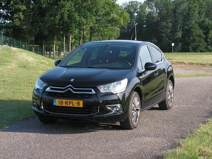 Gebruikt 2011 Citroën DS4 Hatchback | € 5.950 (Eerlijke prijs) - Afbeelding 1/1