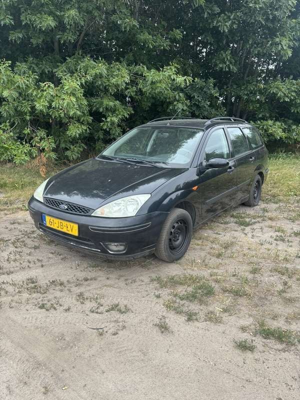 Zwart Gebruikt 2002 Ford Focus Stationwagen | € 599 (Goede deal) - Afbeelding 1/4