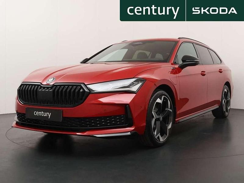 Rood Occasion 2025 Skoda Superb Business Line Stationwagen | € 52.800 (Eerlijke prijs) - Afbeelding 1/4