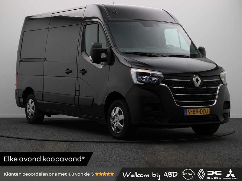 Zwart Occasion 2024 Renault Master Van | € 24.945 - Afbeelding 1/3