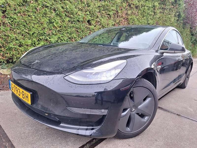 Zwart Gebruikt 2019 Tesla Model 3 Standard Range Sedan | € 14.399 - Afbeelding 1/4
