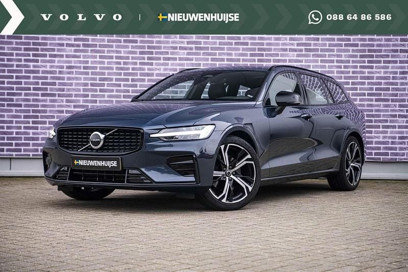 Blauw Gebruikt 2023 Volvo V60 Plus Stationwagen | € 37.899 (Duur) - Afbeelding 1/4