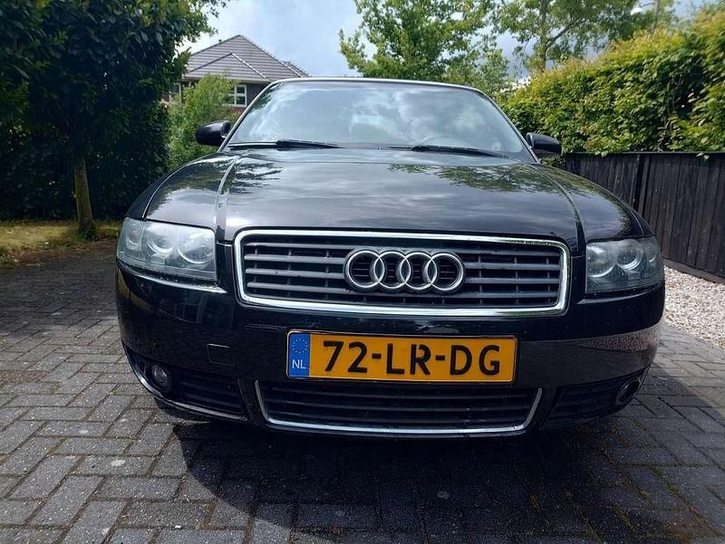 Zwart Gebruikt 2003 Audi A4 Cabriolet Exclusive Cabriolet | € 9.900 (Eerlijke prijs) - Afbeelding 1/4