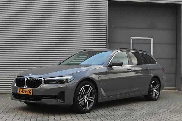 Occasion BMW 530e Executive 292 PK (214 kW) 2021 Grijs Stationwagen