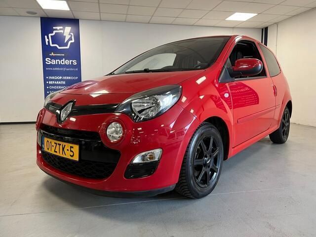 Rood Gebruikt 2013 Renault Twingo Collection Hatchback | € 4.500 (Iets duurder) - Afbeelding 1/4