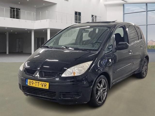 Zwart Occasion 2007 Mitsubishi Colt Hatchback | € 2.395 (Eerlijke prijs) - Afbeelding 1/4