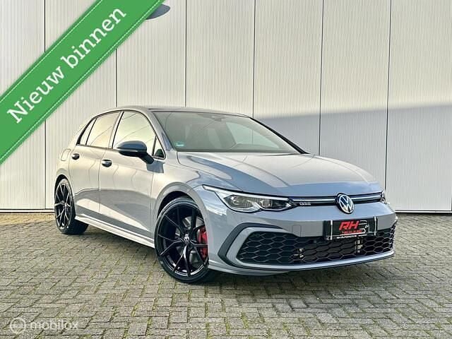 Grijs Gebruikt 2021 VW Golf VIII GTE Hatchback | € 26.950 (Goede deal) - Afbeelding 1/4