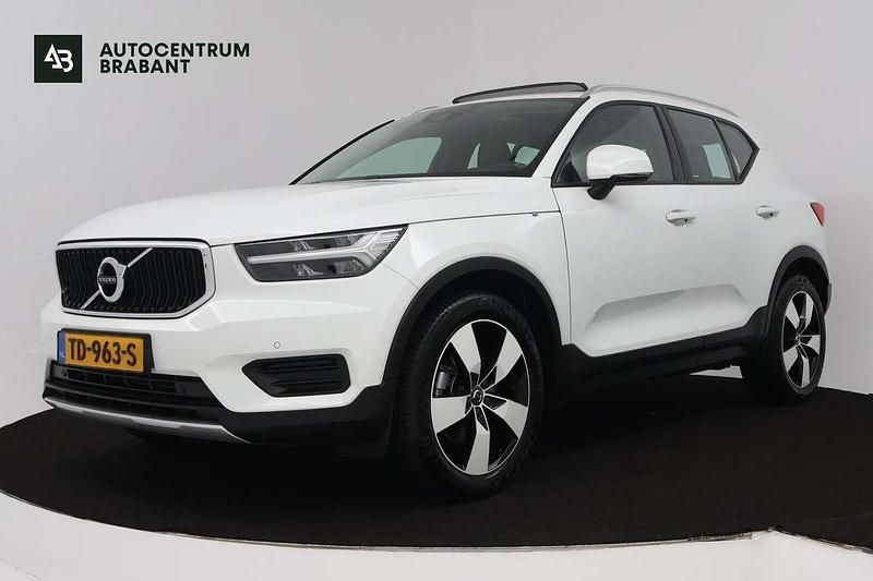 Wit Gebruikt 2018 Volvo XC40 Momentum SUV | € 26.445 (Goede deal) - Afbeelding 1/4