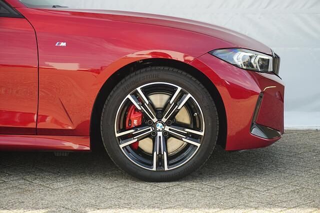 Occasion BMW 330 M Sport 291 PK (214 kW) 2025 Rood Stationwagen