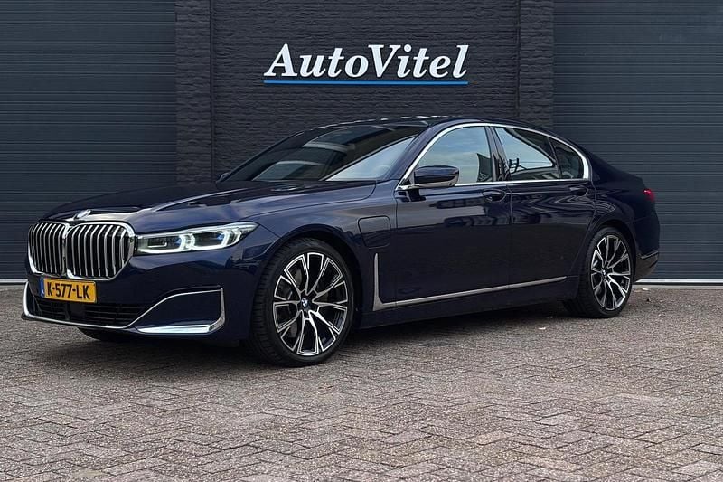 Blauw Occasion 2021 BMW 745e Executive Sedan | € 46.445 (Super prijs) - Afbeelding 1/4