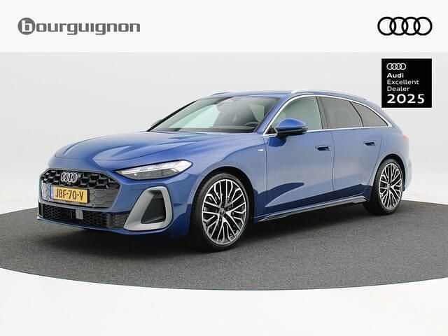 Blauw Gebruikt 2025 Audi A5 S-Line Coupé | € 58.850 - Afbeelding 1/4