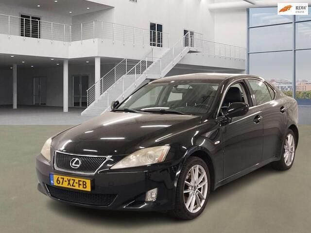 Zwart Gebruikt 2007 Lexus IS220d Business Edition Sedan | € 3.450 - Afbeelding 1/4