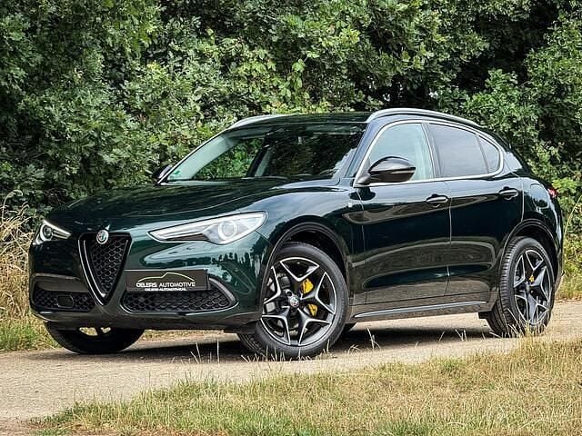 Groen Gebruikt 2021 Alfa Romeo Stelvio Ti SUV | € 42.899 (Goede deal) - Afbeelding 1/4