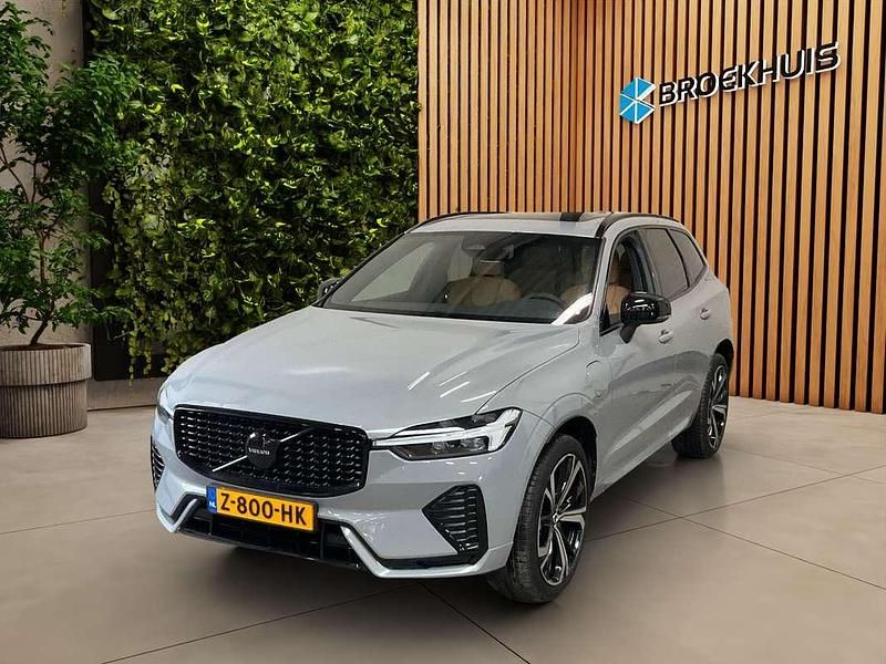 Grijs Gebruikt 2024 Volvo XC60 Plus SUV | € 53.900 (Eerlijke prijs) - Afbeelding 1/4