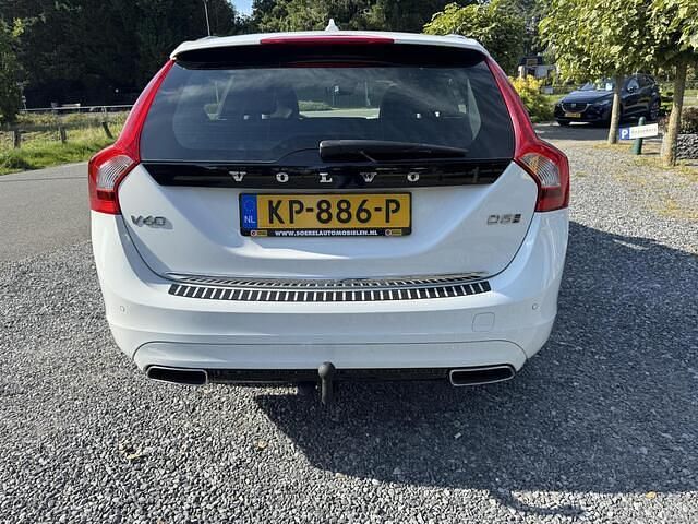 Occasion Volvo V60 163 PK (119 kW) 2016 Wit Stationwagen