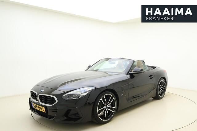 Zwart Occasion 2024 BMW Z4 Executive Cabriolet | € 52.450 (Eerlijke prijs) - Afbeelding 1/4