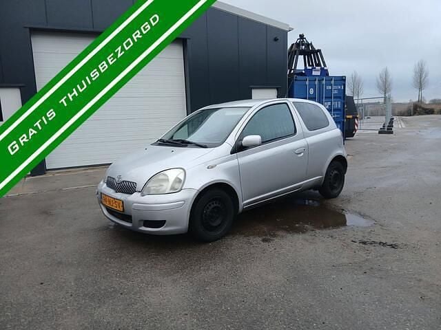 Occasion Toyota Yaris 87 PK (63 kW) 2003 Grijs Hatchback