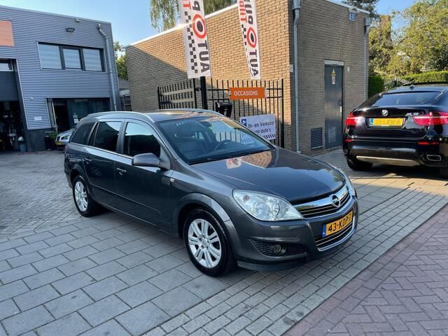 Occasion Opel Astra Cosmo 116 PK (85 kW) 2009 Grijs Stationwagen
