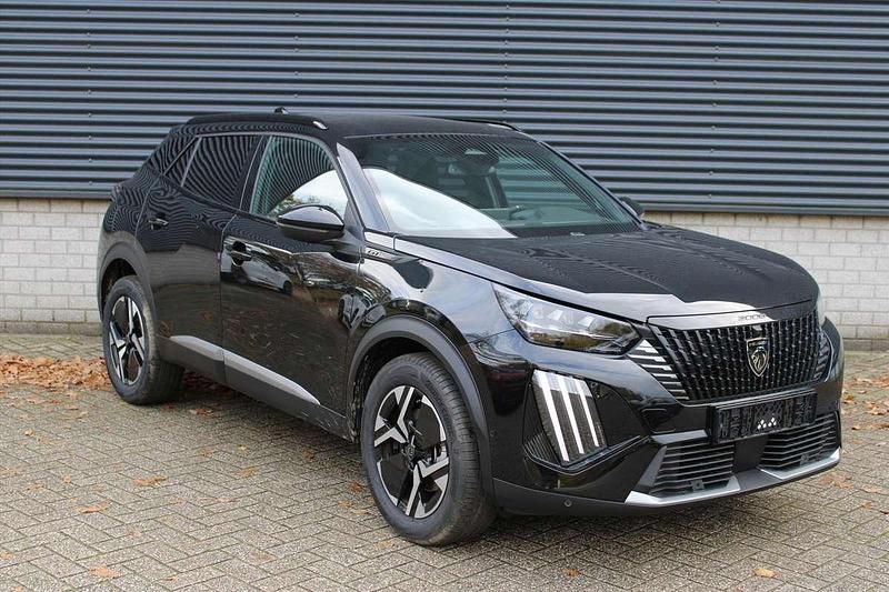 Nieuw Peugeot 2008 GT 136 PK (100 kW) 2025 Zwart (metallic) SUV