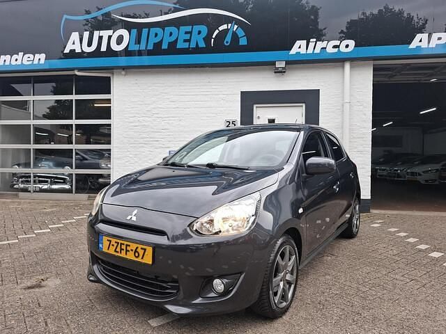Grijs Gebruikt 2014 Mitsubishi Space Star Invite Hatchback | € 8.950 (Eerlijke prijs) - Afbeelding 1/4