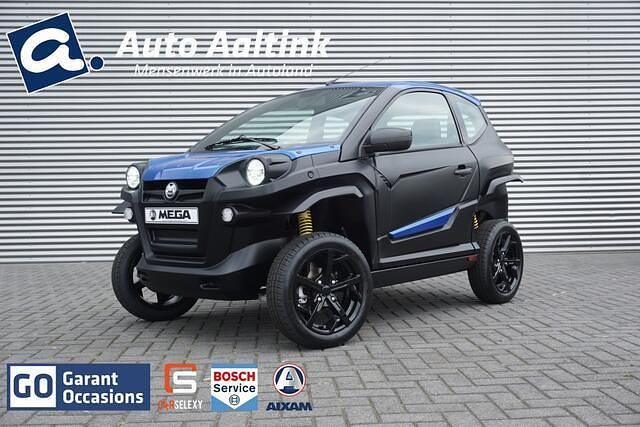 Blauw Nieuw 2025 Aixam e-Scouty Hatchback | € 14.239 - Afbeelding 1/4