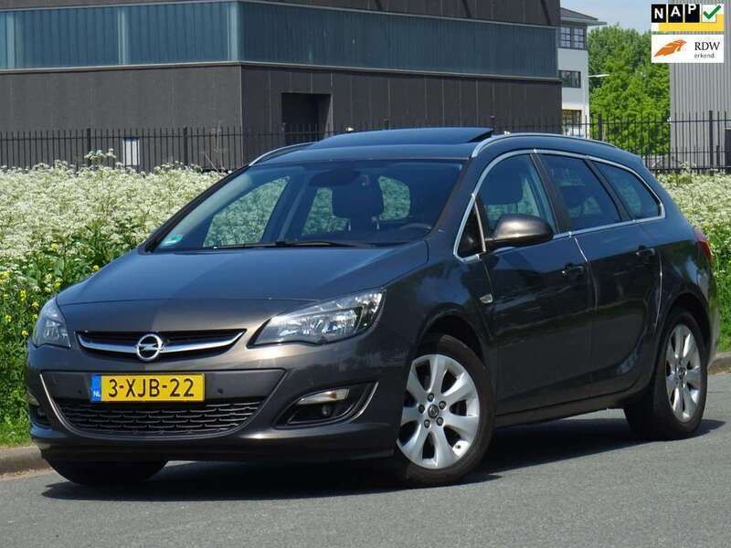 Grijs Gebruikt 2014 Opel Astra Stationwagen | € 3.999 (Eerlijke prijs) - Afbeelding 1/4