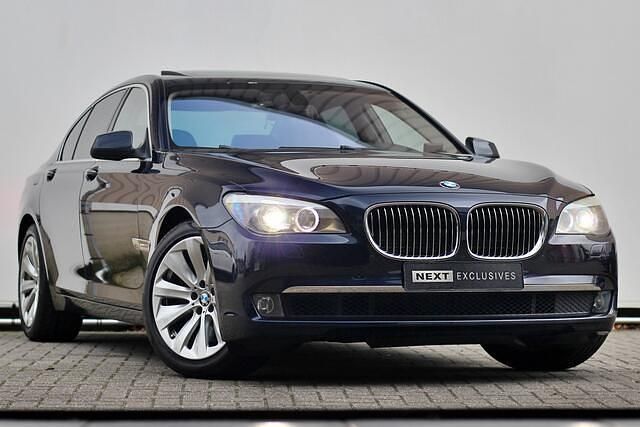 Blauw Gebruikt 2011 BMW 750 Comfort Edition Sedan | € 21.950 - Afbeelding 1/4