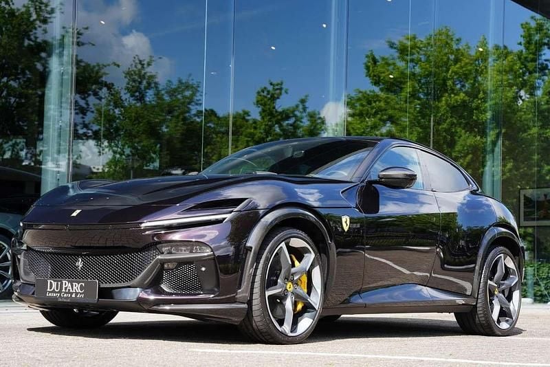 Zwart Gebruikt 2024 Ferrari Purosangue SUV | € 749.888 - Afbeelding 1/4