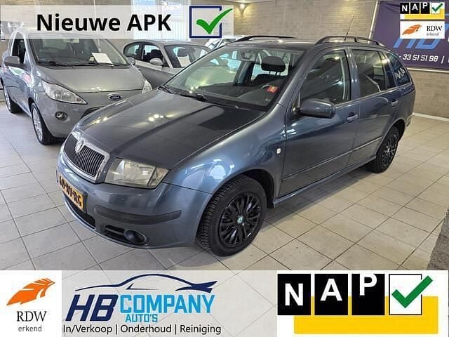 Grijs Gebruikt 2005 Skoda Fabia Stationwagen | € 1.250 (Eerlijke prijs) - Afbeelding 1/4