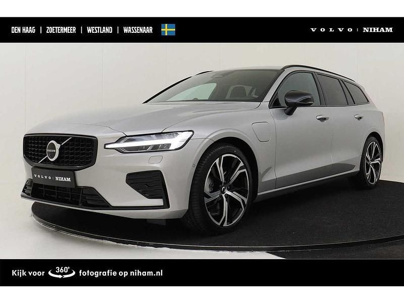 Zilver Occasion 2022 Volvo V60 Ultra Stationwagen | € 52.785 - Afbeelding 1/4