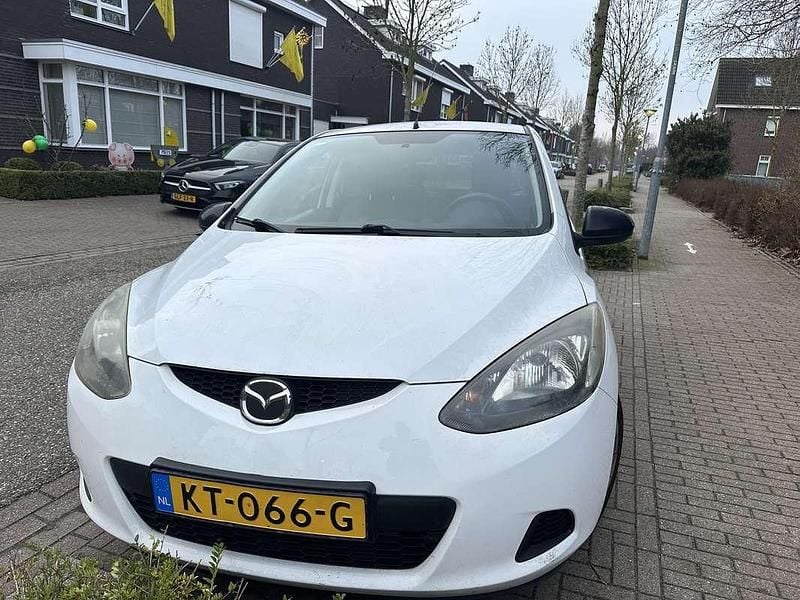 Occasion Mazda 2 Exclusive 75 PK (55 kW) 2008 Wit Hatchback