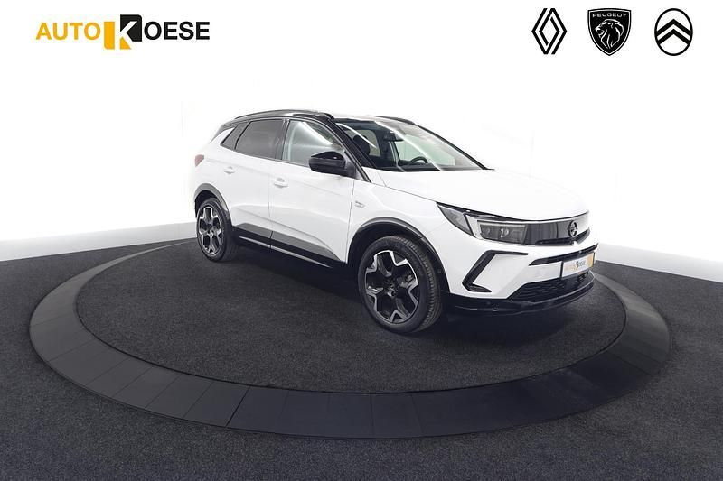 Wit Gebruikt 2024 Opel Grandland X Ultimate SUV | € 29.900 (Eerlijke prijs) - Afbeelding 1/4
