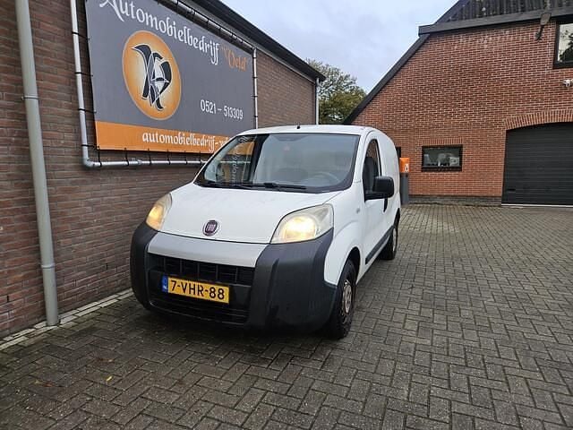 Wit Gebruikt 2010 Fiat Fiorino Basis MPV | € 1.245 (Eerlijke prijs) - Afbeelding 1/4