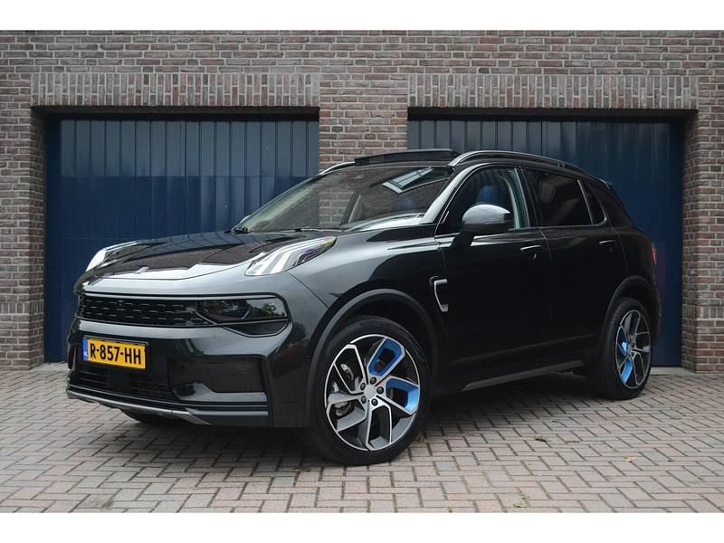 Zwart Gebruikt 2022 Lynk & Co 01 SUV | € 24.850 (Eerlijke prijs) - Afbeelding 1/4