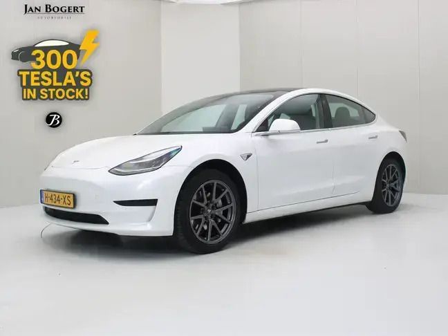 Wit Gebruikt 2020 Tesla Model 3 Standard Range Sedan | € 20.700 (Goede deal) - Afbeelding 1/4
