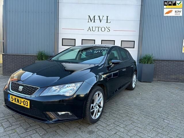 Zwart Gebruikt 2013 Seat Leon ST Style Stationwagen | € 3.890 (Goede deal) - Afbeelding 1/4