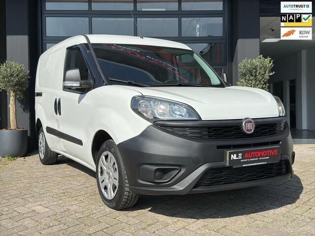 Wit Gebruikt 2019 Fiat Doblò MPV | € 6.250 (Eerlijke prijs) - Afbeelding 1/4