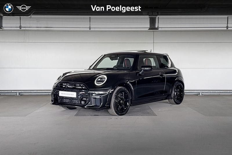 Midnight black ii Occasion 2025 Mini John Cooper Works Hatchback | € 38.900 (Goede deal) - Afbeelding 1/4