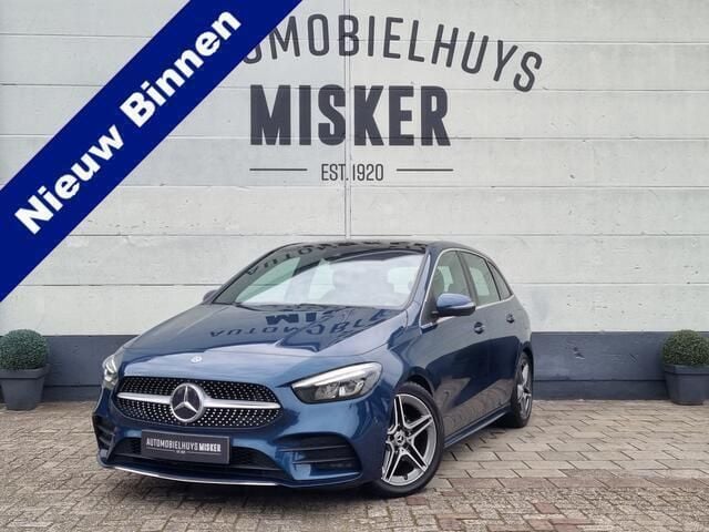 Blauw Gebruikt 2019 Mercedes B180 Business MPV | € 25.750 (Iets duurder) - Afbeelding 1/4