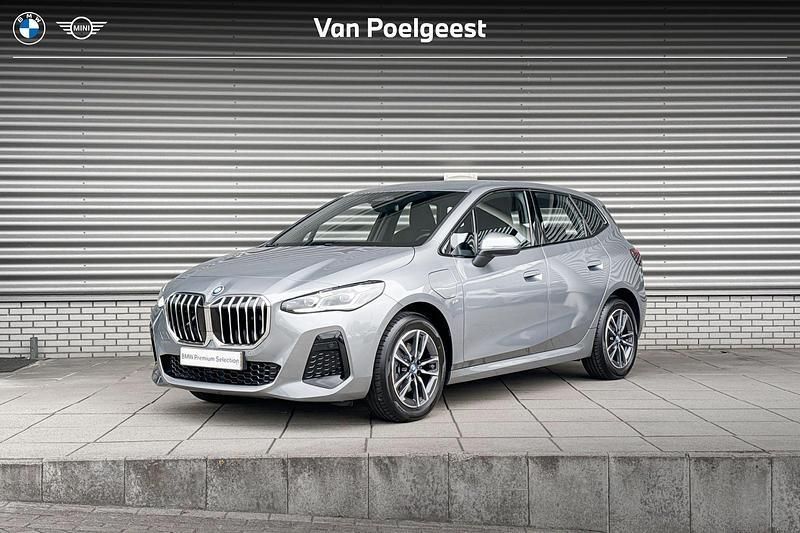 Grijs Gebruikt 2024 BMW 225 Active Tourer M Sport MPV | € 41.900 (Eerlijke prijs) - Afbeelding 1/4