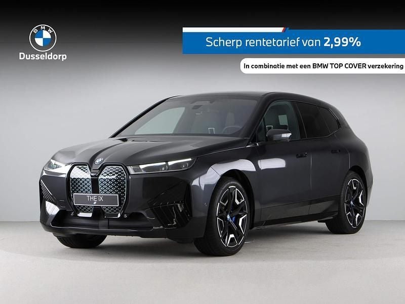 Grijs Gebruikt 2025 BMW iX Executive SUV | € 79.950 - Afbeelding 1/4