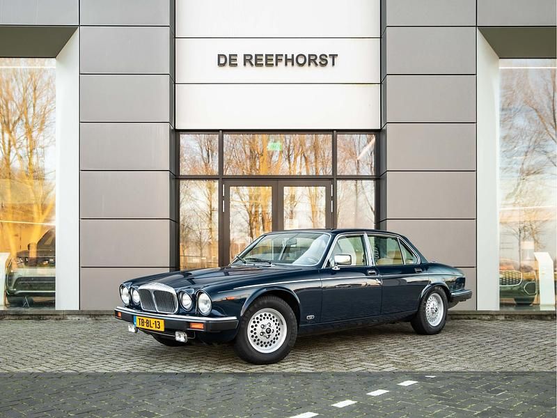 Blauw Gebruikt 1991 Daimler Double Six Serie 1 Sedan | € 34.950 - Afbeelding 1/4