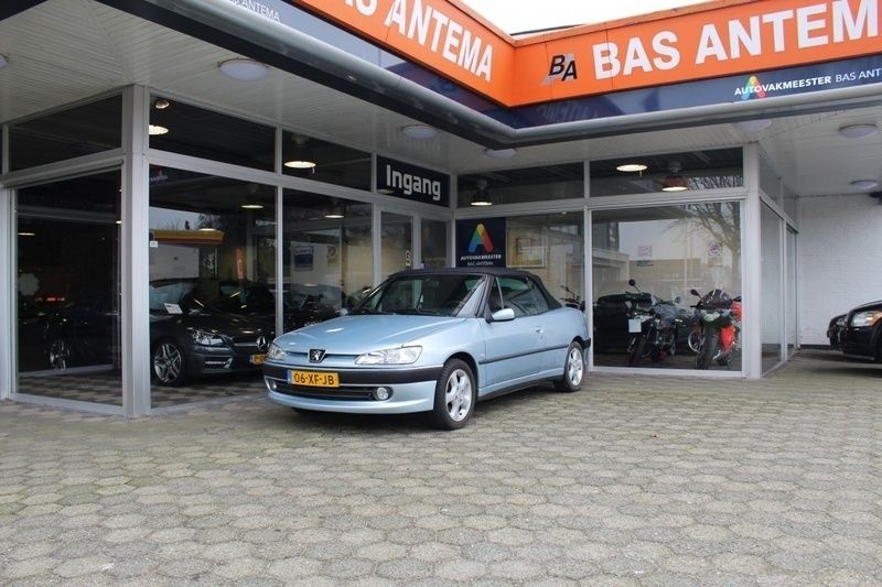 Grijs Gebruikt 2007 Peugeot 306 Cabriolet Cabriolet | € 3.950 - Afbeelding 1/4