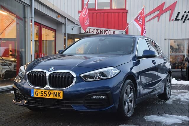 Occasion BMW 118 Executive 142 PK (104 kW) 2019 Blauw Hatchback