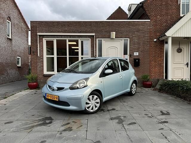 Blauw Gebruikt 2007 Toyota Aygo Hatchback | € 2.750 (Eerlijke prijs) - Afbeelding 1/4
