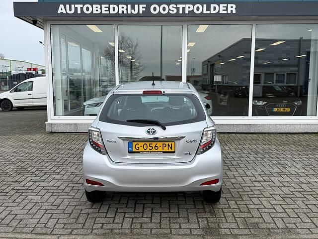 Occasion Toyota Yaris 75 PK (55 kW) 2012 Grijs Hatchback