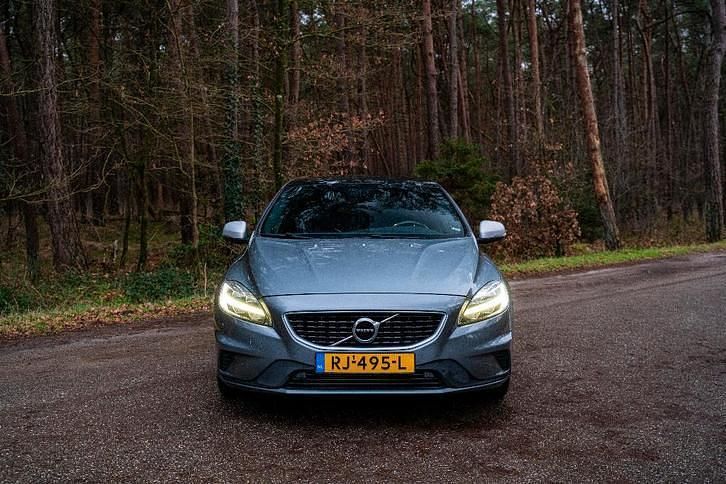 Occasion Volvo V40 Business Edition 190 PK (139 kW) 2017 Grijs Hatchback