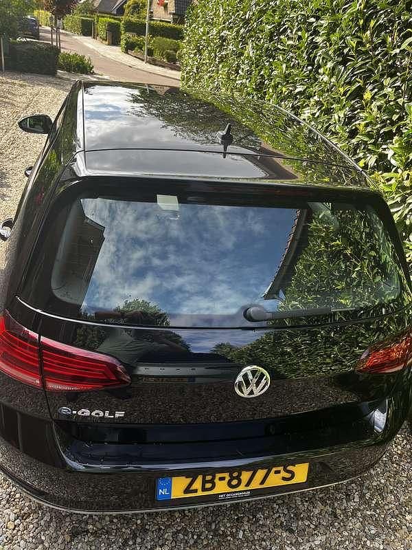 Occasion VW e-Golf 100 kW (136 PK) 2019 Zwart Hatchback