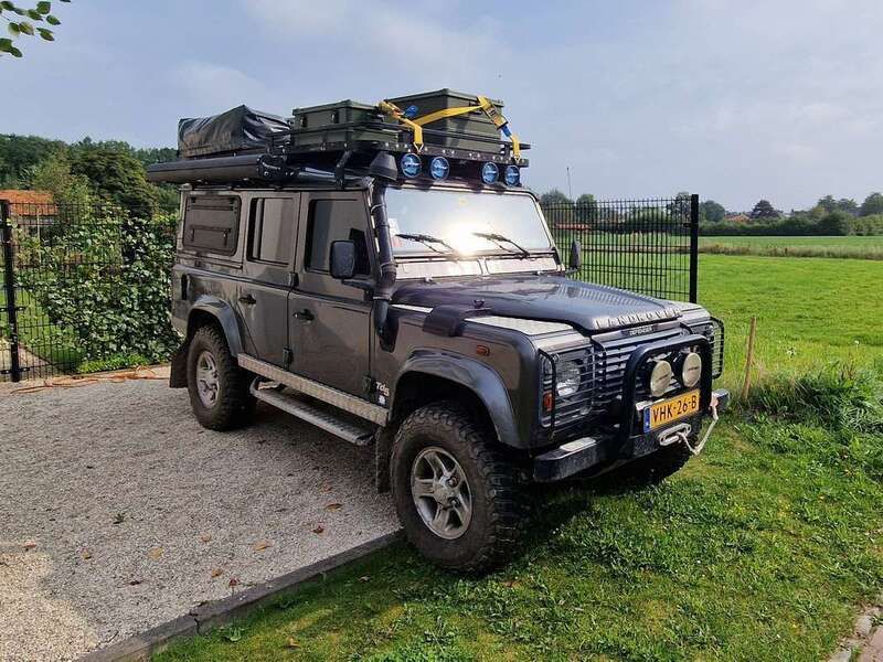 Grijs Gebruikt 2001 Land Rover Defender SUV | € 29.500 - Afbeelding 1/4