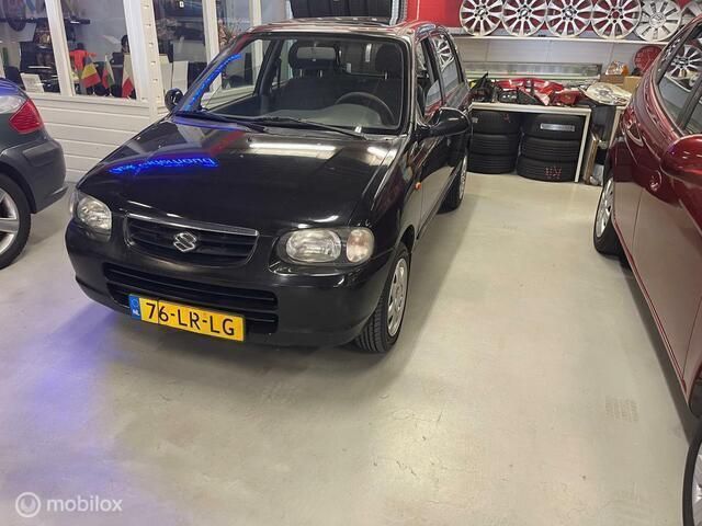 Zwart Gebruikt 2003 Suzuki Alto GL Hatchback | € 1.500 (Iets duurder) - Afbeelding 1/3